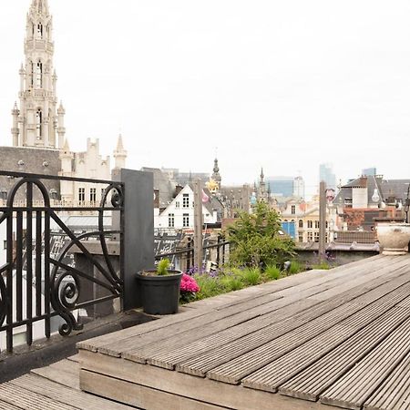 Duplex Dernier Etage Avec Terasse A Deux Pas De La Grand Place Brussels Luaran gambar
